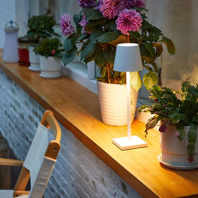 Nordic Wireless Lamp